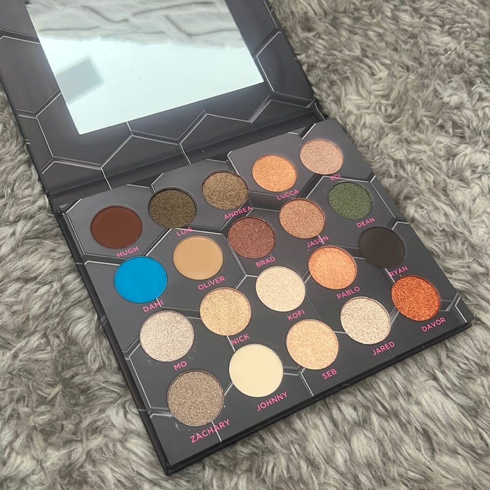 3/$33 + FREE ship | Barbarella Palette